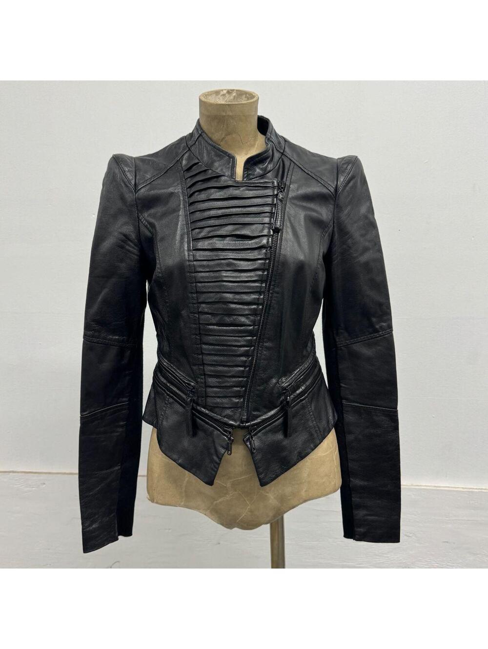 ONLY Cyberpunk Moto Genuine Leather Convertible 2-in-1 Cropped Jacket